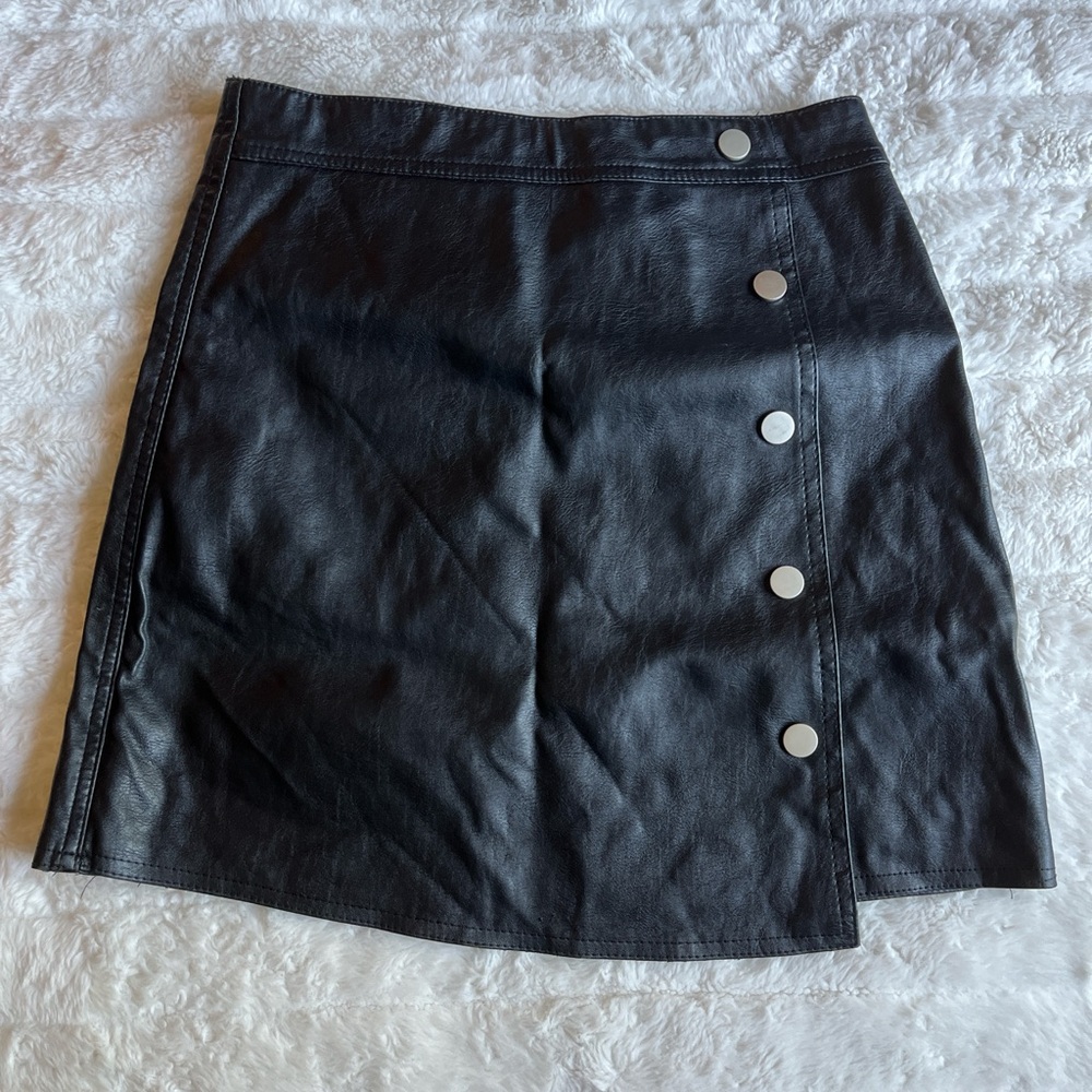 faux leather mini skirt